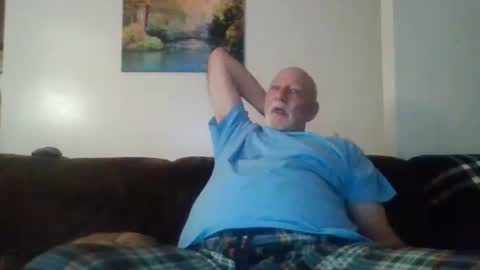 Snapshot of mdane99 chatting on 12.21.24 mdane99 online show from 12.21.24