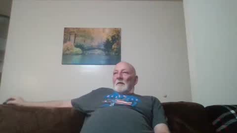 Snapshot of mdane99 chatting on 12.26.24 mdane99 online show from 12.26.24