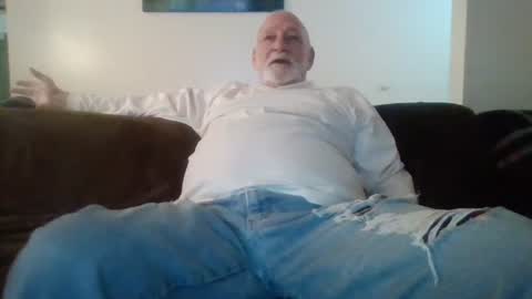 Snapshot of mdane99 chatting on 12.27.24 mdane99 online show from 12.27.24