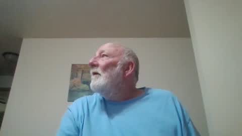 Snapshot of mdane99 chatting on 10.27.25 mdane99 online show from 10.27.25