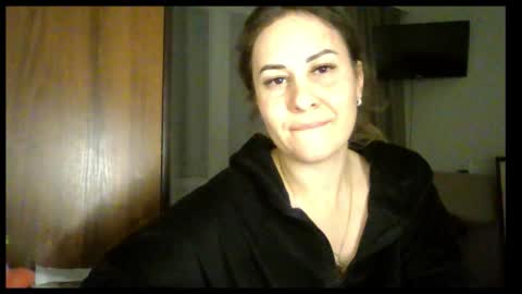 Snapshot of meadoweyes_ chatting on 11.21.25 meadoweyes_ online show from 11.21.25