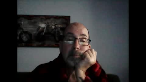 Snapshot of meathome3 chatting on 02.09.25 me at home online show from 02.09.25