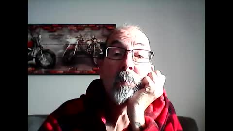 Snapshot of meathome3 chatting on 03.12.25 me at home online show from 03.12.25