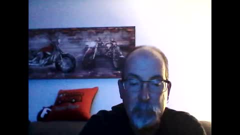 Snapshot of meathome3 chatting on 09.17.25 me at home online show from 09.17.25
