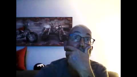 Snapshot of meathome3 chatting on 09.29.25 me at home online show from 09.29.25
