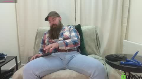 Snapshot of meaty_roll chatting on 12.12.24 Meaty Roll online show from 12.12.24