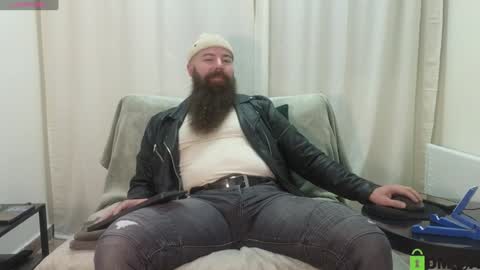 Snapshot of meaty_roll chatting on 12.13.24 Meaty Roll online show from 12.13.24