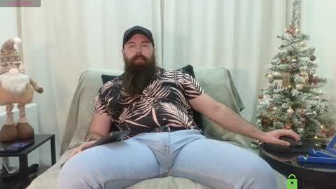 Snapshot of meaty_roll chatting on 12.15.24 Meaty Roll online show from 12.15.24