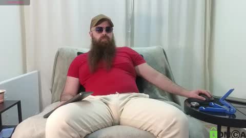 Snapshot of meaty_roll chatting on 02.11.25 Meaty Roll online show from 02.11.25