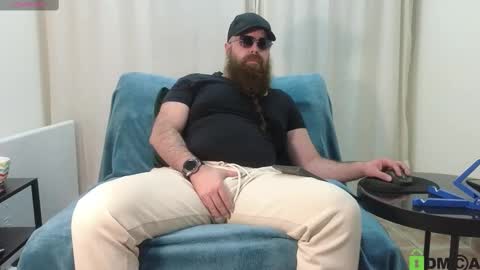 Snapshot of meaty_roll chatting on 02.13.25 Meaty Roll online show from 02.13.25
