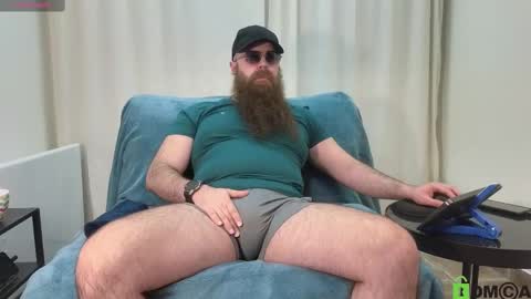 Snapshot of meaty_roll chatting on 02.14.25 Meaty Roll online show from 02.14.25