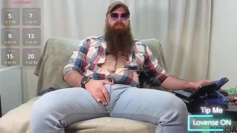 Snapshot of meaty_roll chatting on 02.25.25 Meaty Roll online show from 02.25.25
