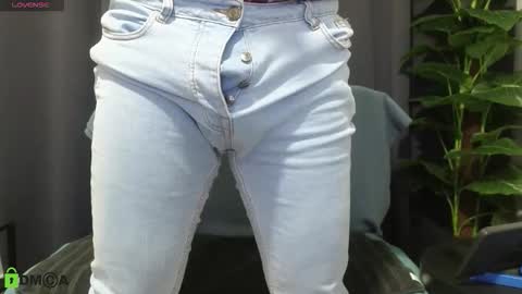 Meaty Roll online show from 11.27.25