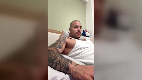 Snapshot of medellindrak chatting on 03.02.26 filippoae online show from 03.02.26