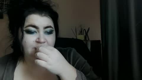 Snapshot of medjik_lool chatting on 12.16.24 Oltereodora-lima online show from 12.16.24