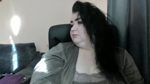 Snapshot of medjik_lool chatting on 12.24.24 Oltereodora-lima online show from 12.24.24