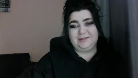 Snapshot of medjik_lool chatting on 01.06.25 Oltereodora-lima online show from 01.06.25