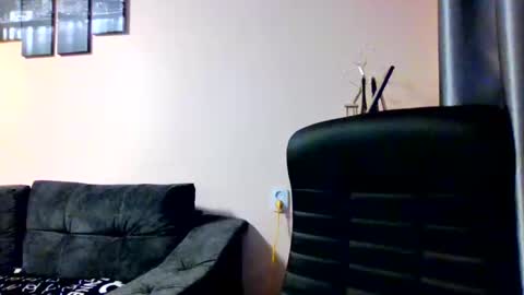 Snapshot of medjik_lool chatting on 01.18.25 Oltereodora-lima online show from 01.18.25