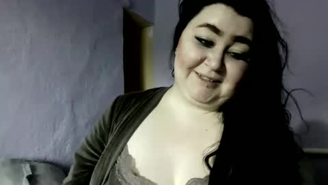 Snapshot of medjik_lool chatting on 02.07.25 Oltereodora-lima online show from 02.07.25