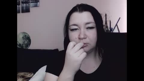 Snapshot of medjik_lool chatting on 09.23.25 Oltereodora-lima online show from 09.23.25