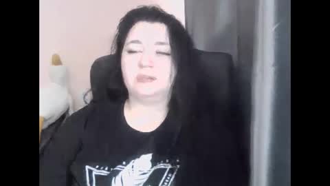 Snapshot of medjik_lool chatting on 10.18.25 Oltereodora-lima online show from 10.18.25