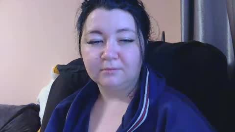 Snapshot of medjik_lool chatting on 11.28.25 Oltereodora-lima online show from 11.28.25