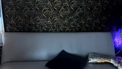 Medusa Ts online show from 10.31.25