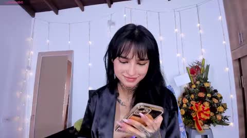 Snapshot of medussa13 chatting on 02.21.25 medussa13 online show from 02.21.25