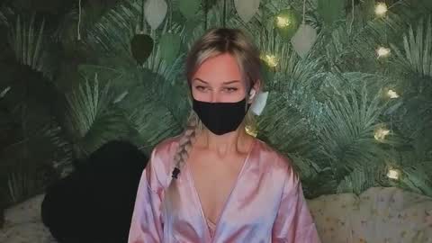 meeeewmeeeeow online show from 10.13.25