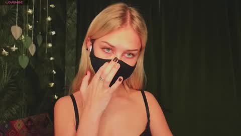 meeeewmeeeeow online show from 11.29.25