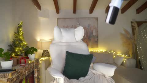 Andrea  online show from 01.01.25