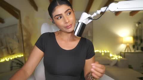 Andrea  online show from 01.23.25