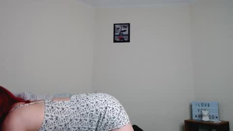 Snapshot of meehturt chatting on 11.28.25 anna online show from 11.28.25