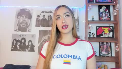 Snapshot of meeowlody chatting on 11.22.25 Emily online show from 11.22.25