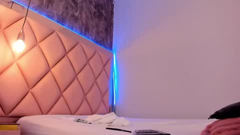 M E G A N online show from 02.28.25