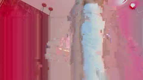 Snapshot of megan_and_clohe chatting on 05.01.26 M E G A N online show from 05.01.26