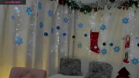 Snapshot of megan_anderson7 chatting on 12.13.24 Megan Anderson online show from 12.13.24