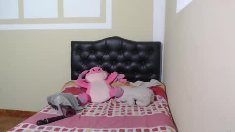 Snapshot of megan_bdsm chatting on 10.08.25 Megan Bdsm online show from 10.08.25