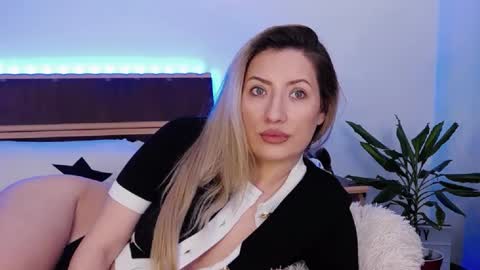 Snapshot of megan_blazee chatting on 02.21.25 Megan Blazee online show from 02.21.25