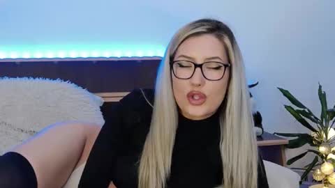 Snapshot of megan_blazee chatting on 02.26.25 Megan Blazee online show from 02.26.25