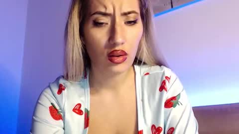 Snapshot of megan_blazee chatting on 10.23.25 Megan Blazee online show from 10.23.25