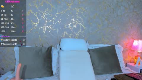 Snapshot of megan_clarck_ chatting on 12.23.24 Puedes llamarme angy online show from 12.23.24