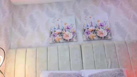 Carolina Paez online show from 12.19.25