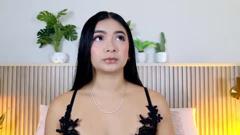 Carolina Paez online show from 07.04.26