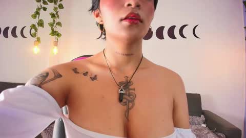 Snapshot of megan_hottts chatting on 01.07.26 megan_hottts online show from 01.07.26