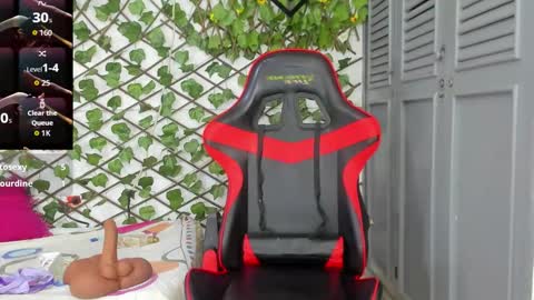 Snapshot of megan_kis9 chatting on 11.07.25 megan online show from 11.07.25