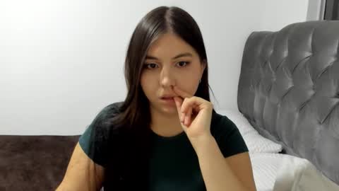 Snapshot of megan_lrq chatting on 10.02.25 Megan online show from 10.02.25