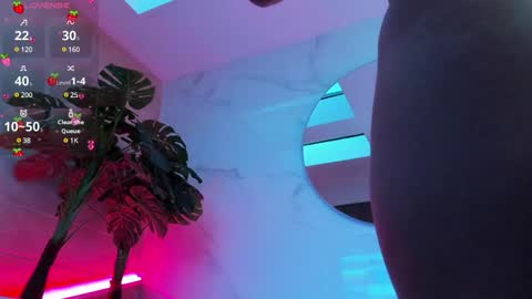 Snapshot of megan_moore__ chatting on 01.25.25 online show from 01.25.25