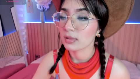 Snapshot of megan_moore__ chatting on 02.11.25 online show from 02.11.25