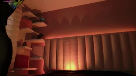 Snapshot of megan_moore__ chatting on 10.28.25 online show from 10.28.25